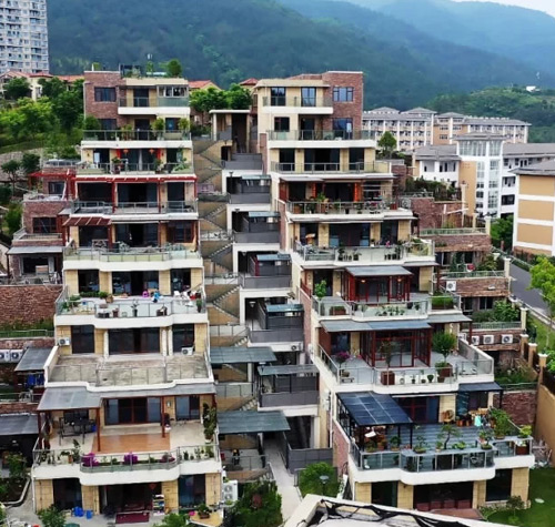 萊茵斜行電梯入駐水夢(mèng)庭苑，讓詩(shī)意棲居毫不費(fèi)力